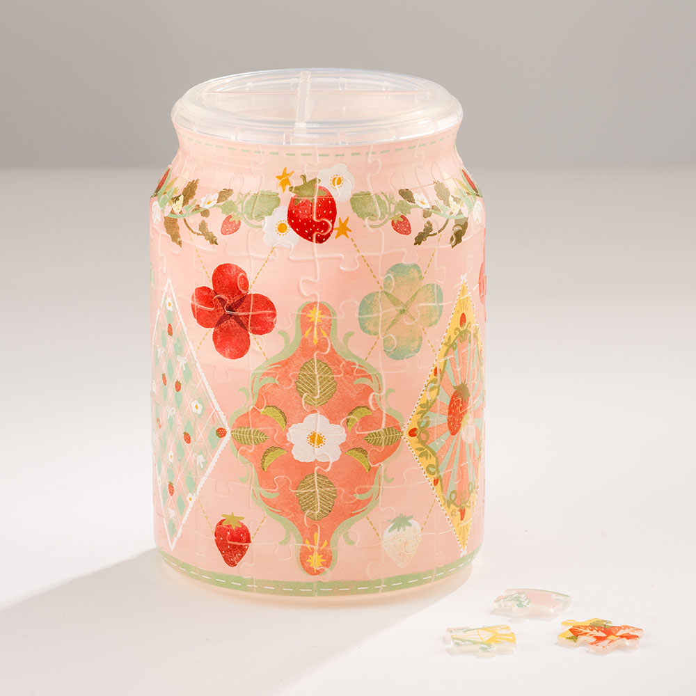 Opening the storage jar is like catching the scent of strawberries. Is there a memory you’d like to keep inside too? You’ll Always Get There with PieceRelax.