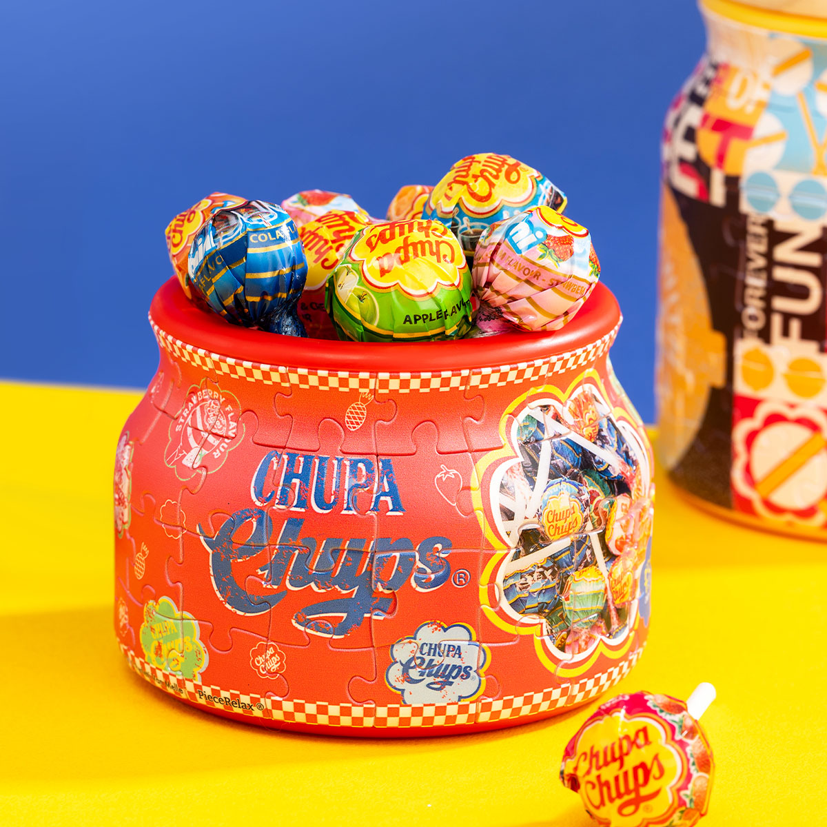 The magical jar we all dreamed of as kids—filled with endless candy! Would you like to create everlasting moments of joy with Chupa Chups? With PieceRelax, you’ll always get there.