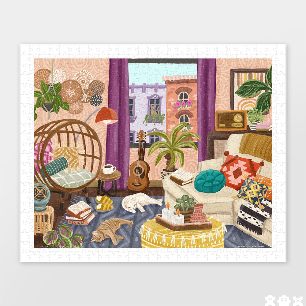 PieceRelax-Showpiece puzzle-500 piece. Step into comfort with our 500 piece "Boho Interior" puzzle. Featuring a serene living space with a guitar, plants, and cats, this puzzle is a delight. With PieceRelax, you’ll always get there, enjoying every relaxing piece.