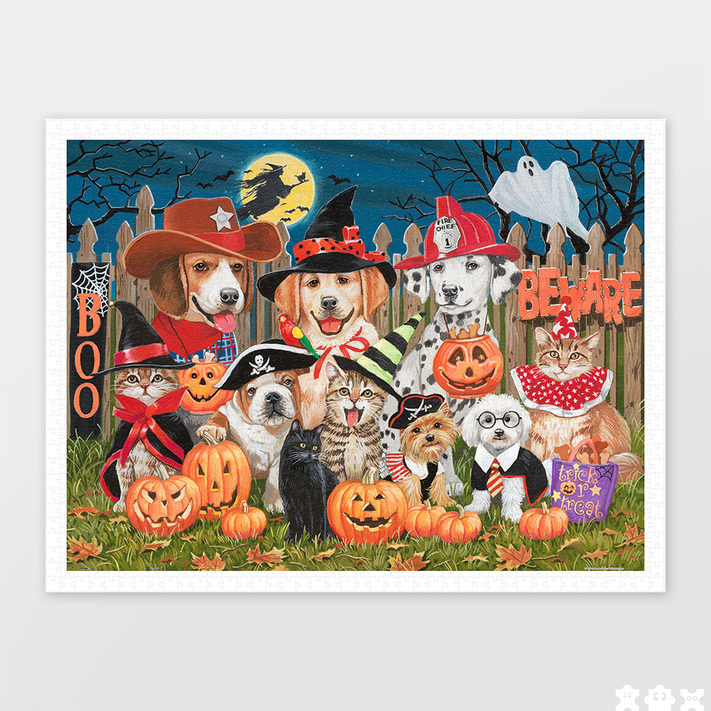 PieceRelax | 1200 piece puzzle. Featuring adorable pets in festive costumes, this PieceRelax puzzle promises fun and joy.