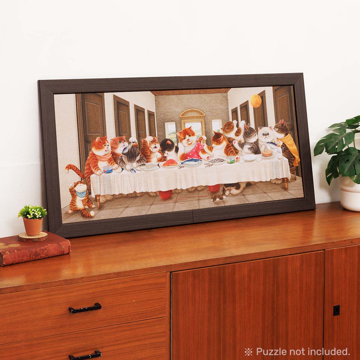 Your top choice for PieceClicks puzzle display (fits product codes starting with U). Easy to build and effortless to decorate, it complements any space beautifully.